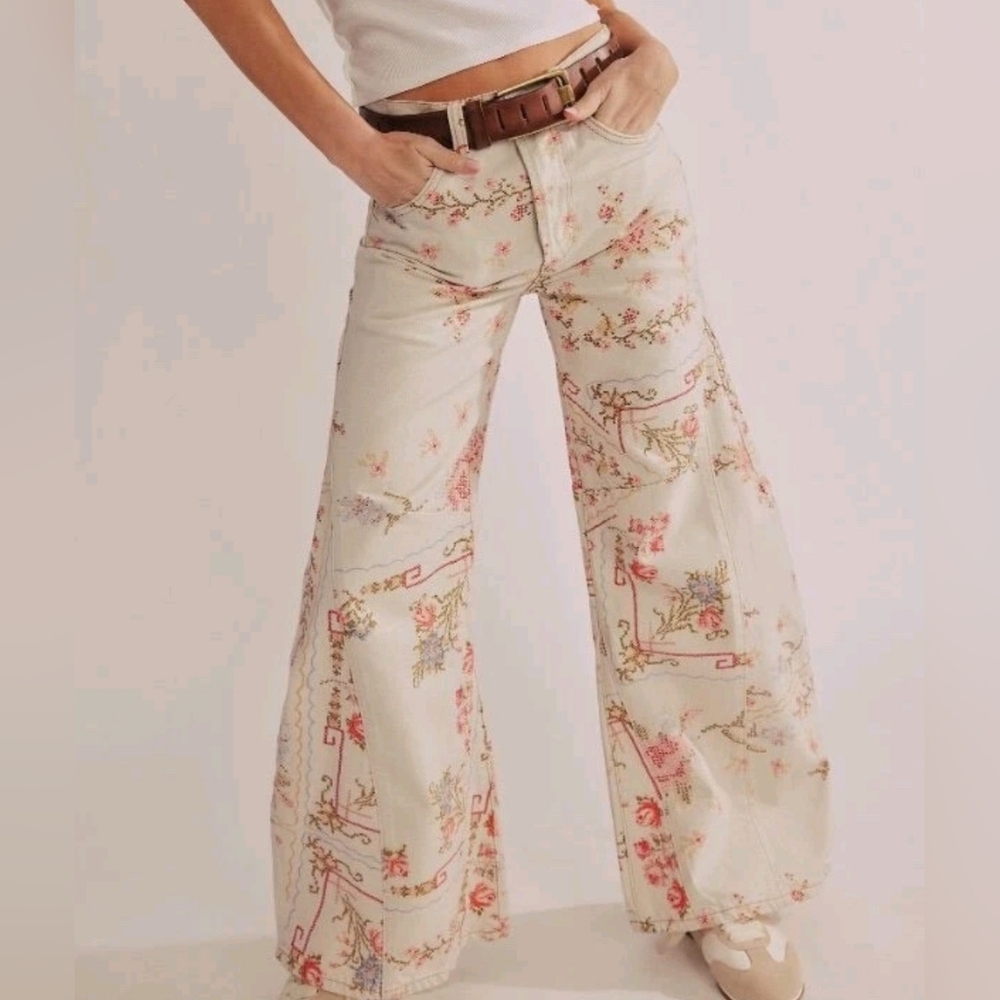 We The Free Floral Wide-Leg Cream Patterned Jeans